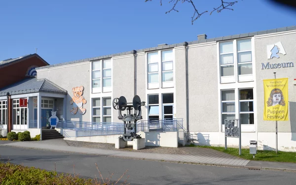 Außenansicht Museum der Deutschen Spielzeugindustrie, Foto: Spielzeugmuseum Neustadt