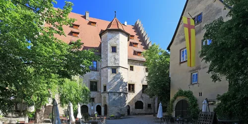 Das Schloss Sommerhausen, Blick in den Innenhof , Foto: Uwe Miethe, Lizenz: DB