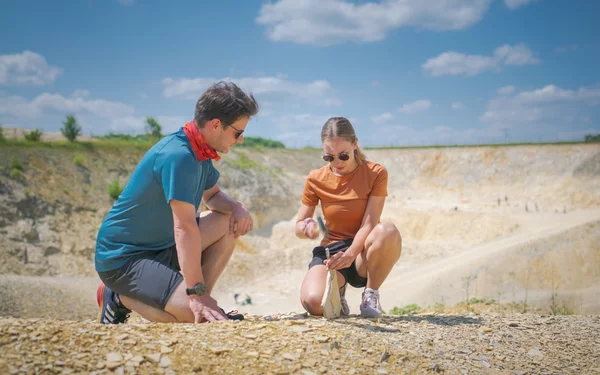 Fossiliensammeln, Foto: Naturpark Altmühltal