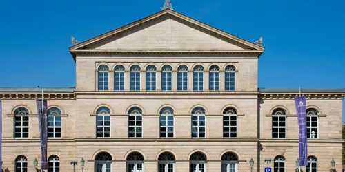 Schlossplatz Landestheater, Foto: Coburgmarketing, Michael Selzer