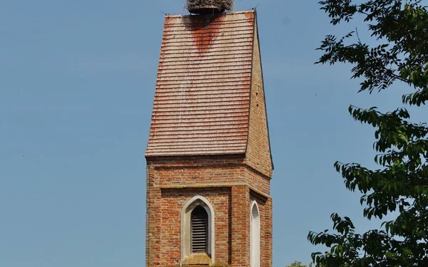 St. Martin Sonnendorf mit Storchennest, Foto: Landkreis Erding